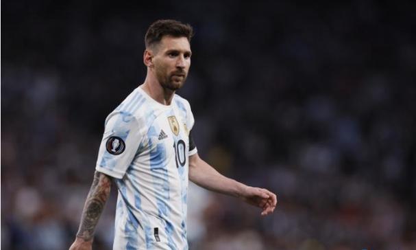 AI家教赛道升温，互联网大厂与教育巨头开启攻防战